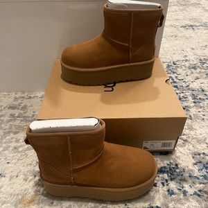 Classic Mini Platform Uggs